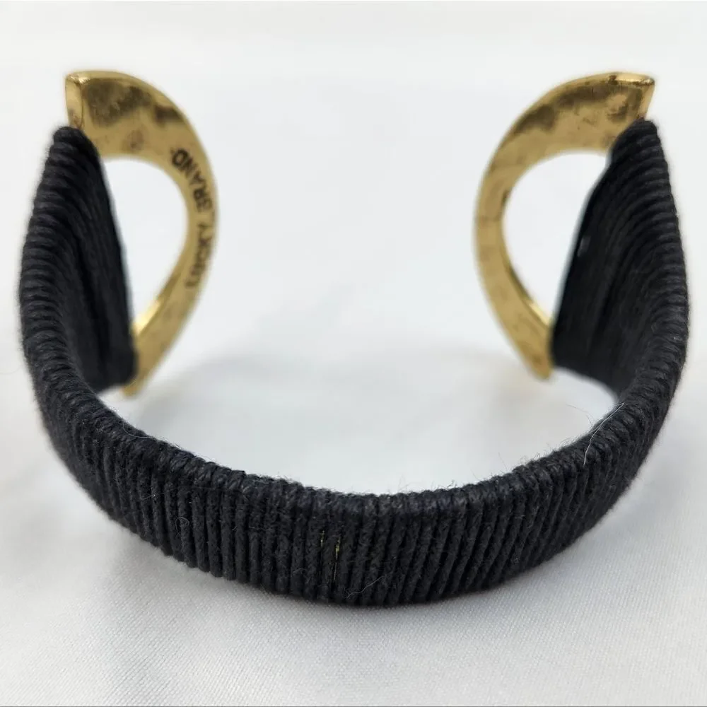 💜Vintage Lucky Gold Tone Hammered Cuff Bracelet